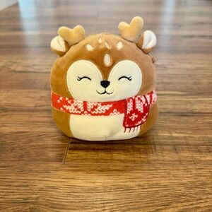 Squishmallows Dawn the Fawn Deer Christmas Winter Holiday Snowflake Scarf